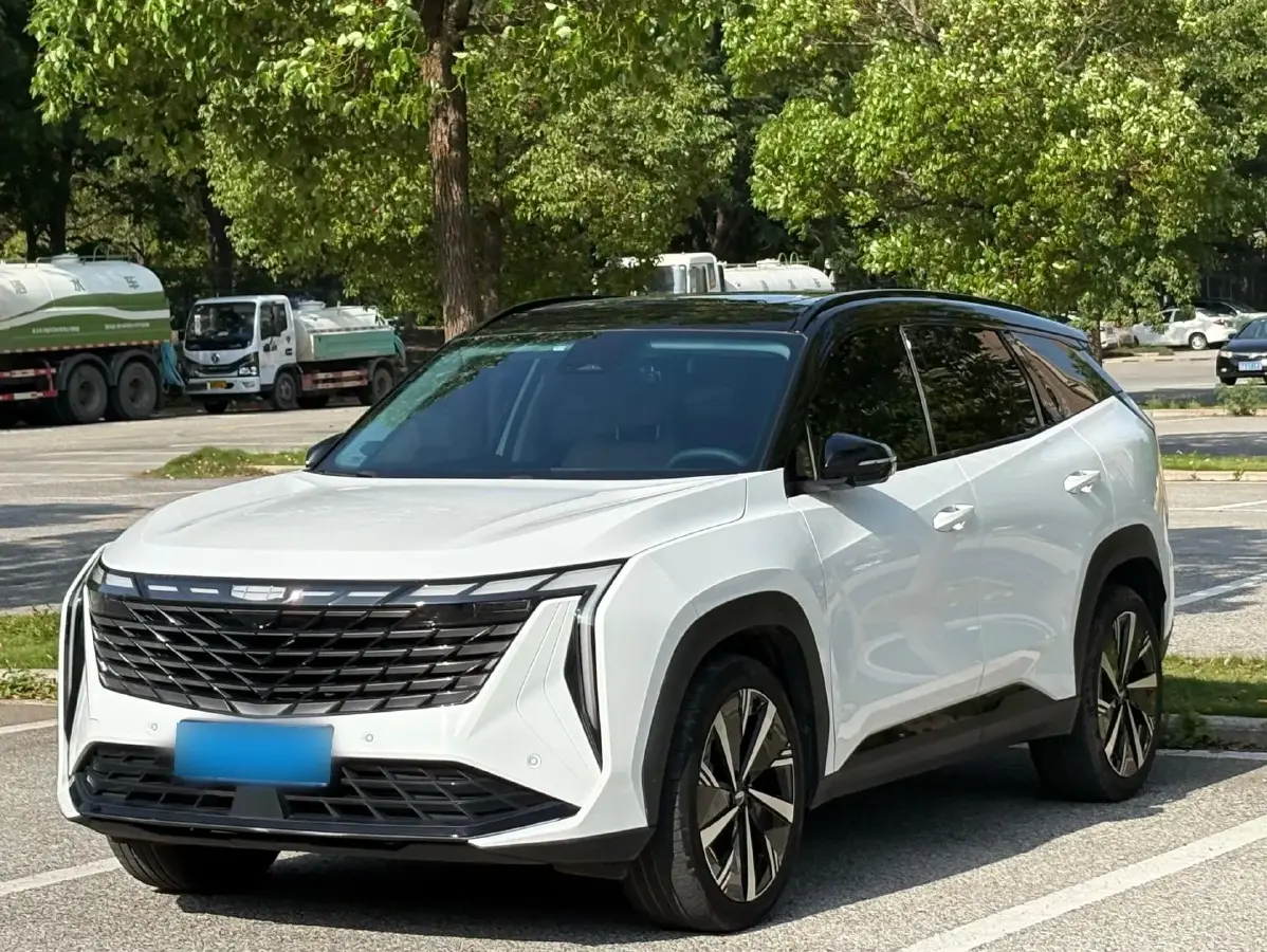 2023 Geely StarRay 1.5T 181HP L4 7DCT