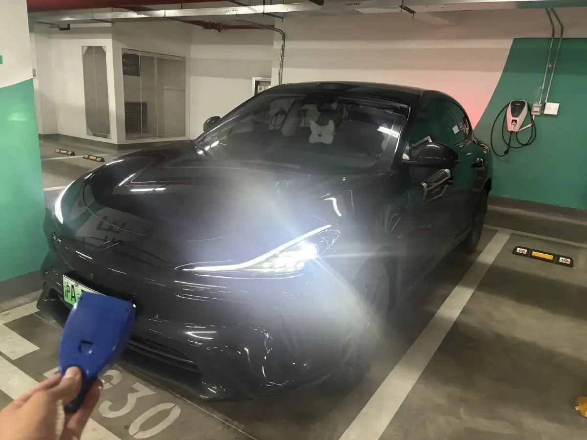 2023 IM LS6 BEV 71KWH