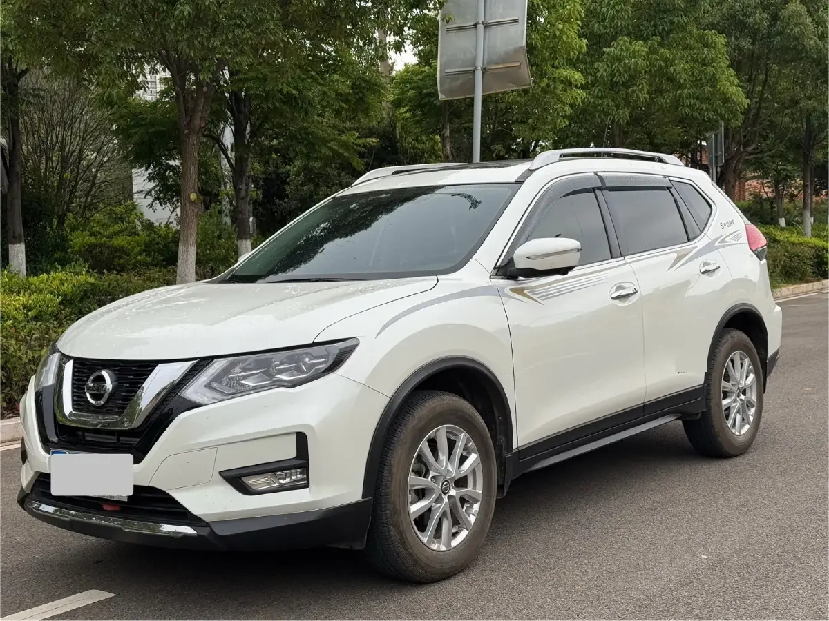 2022 Nissan X-Trail 2.0L 151HP L4 CVT