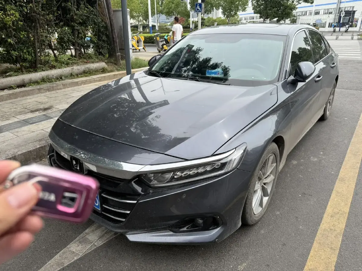 2022 Honda Accord 1.5T 194HP L4 CVT