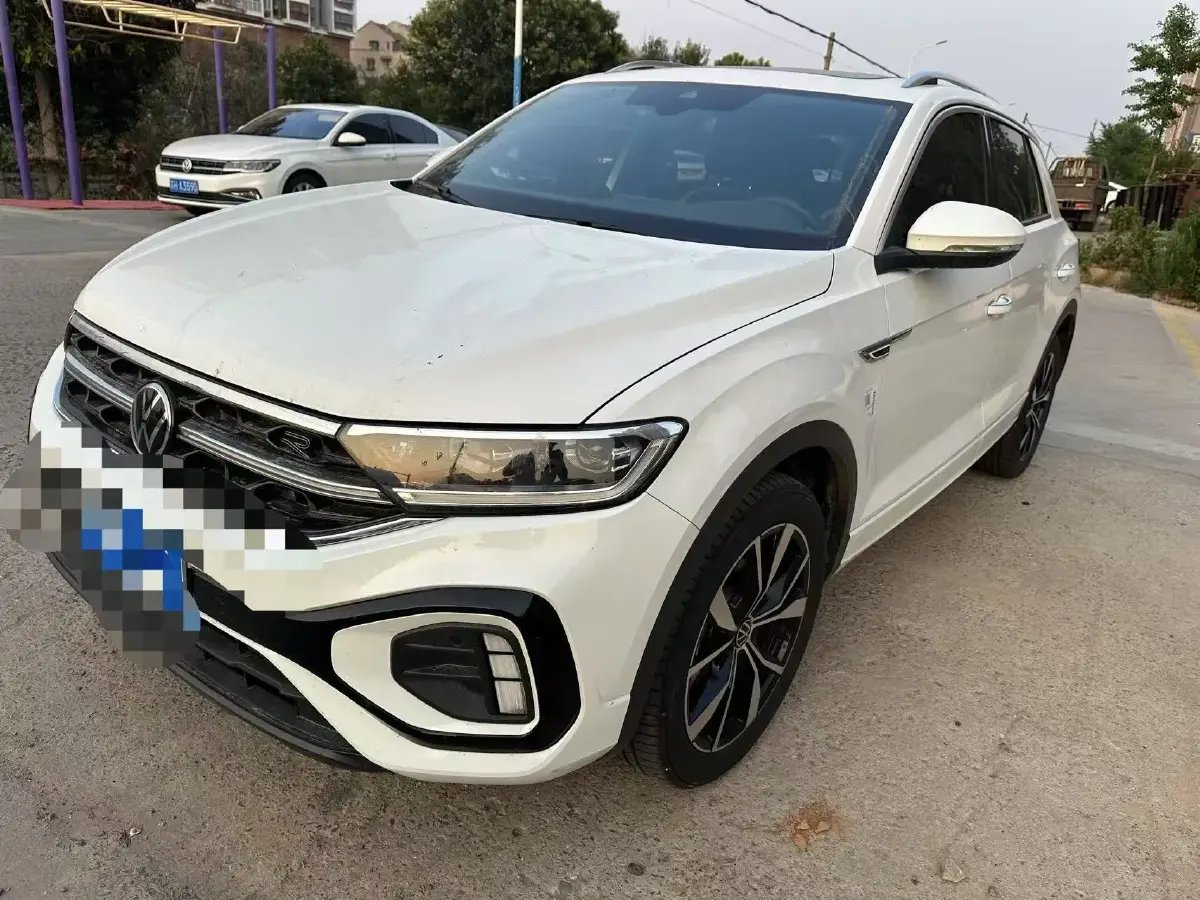 2023 Volkswagen T-Roc 1.5T 160HP L4 7DCT