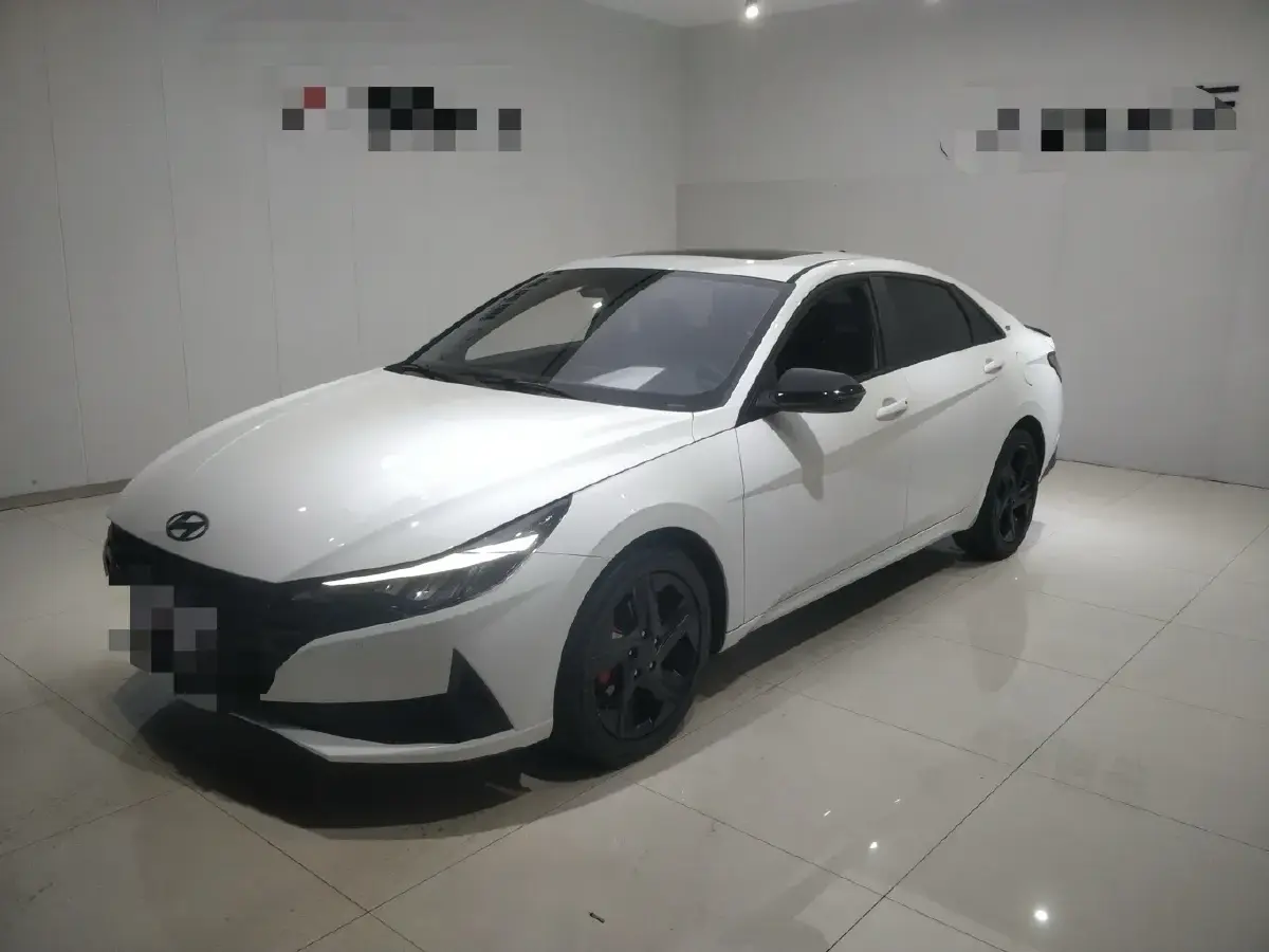 2022 Hyundai Elantra 1.5L 115HP L4 CVT