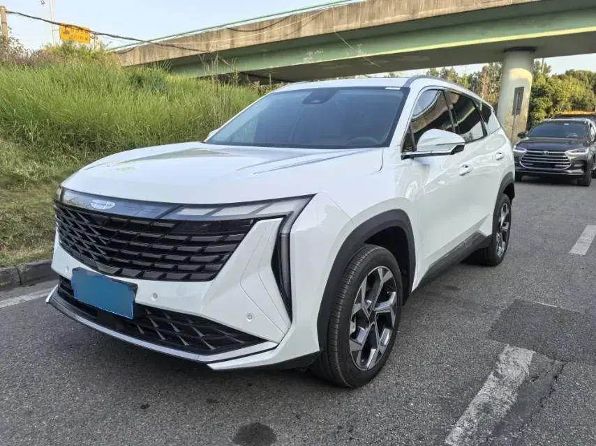 2023 Geely StarRay 1.5T 181HP L4 7DCT