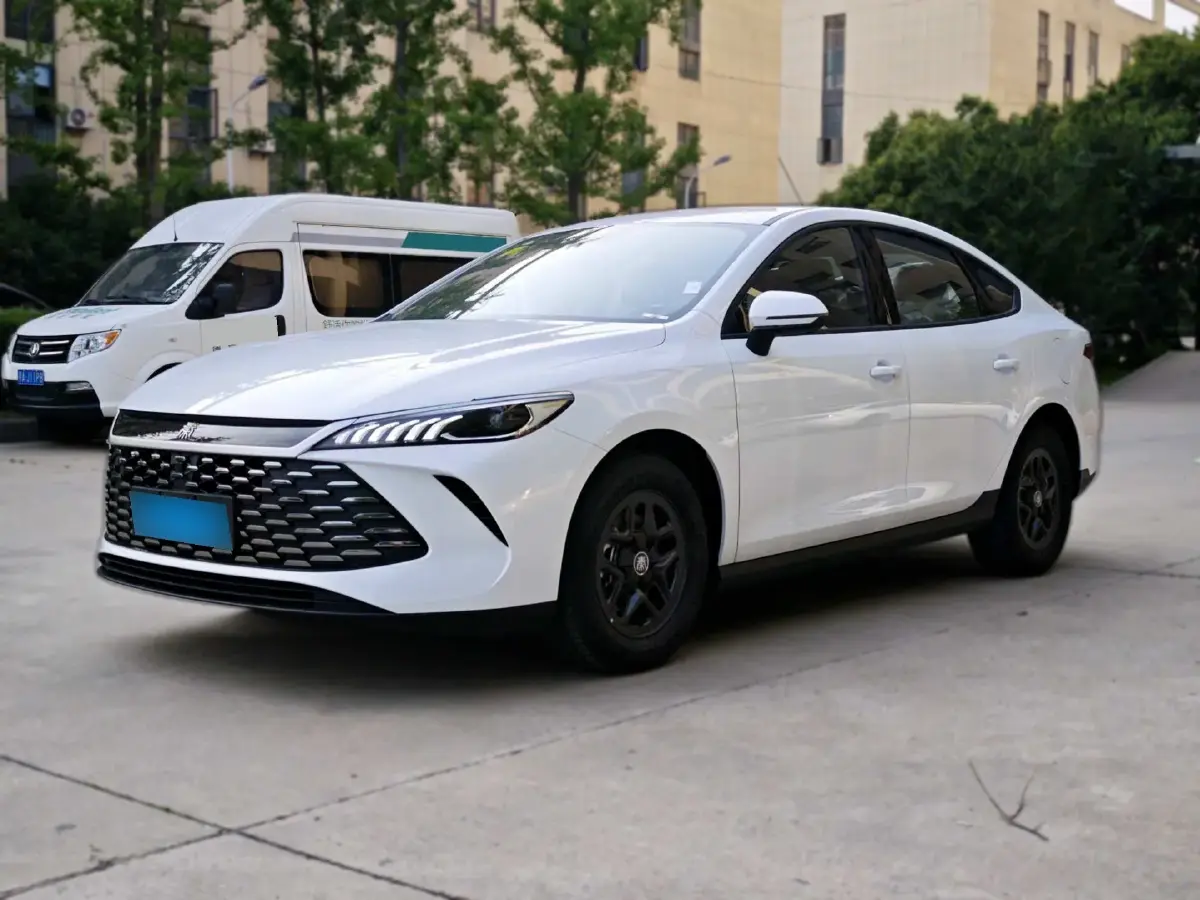 2025 BYD Seal05 DM-i 1.5L 101HP L4 E-CVT PHEV 7.68KWH