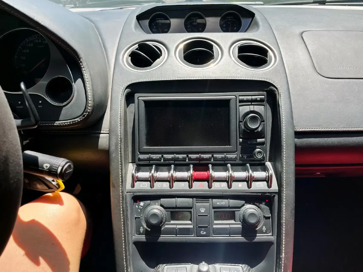 2009 Lamborghini Gallardo 5.2L 560HP V10 6AMT,autocango,china used car exporter,china ev exporter,chinese used car exporter,chinese used ev exporter