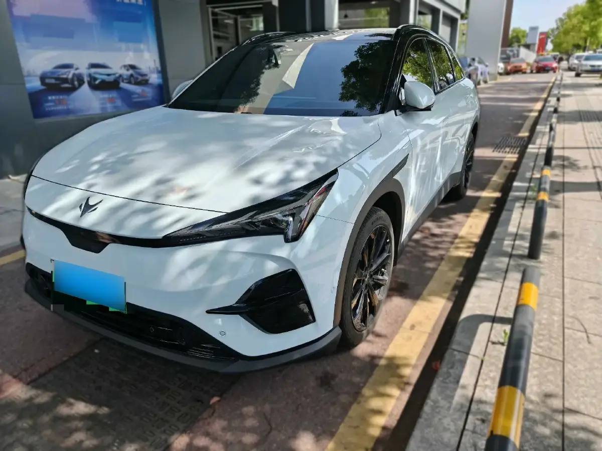 2024 ARCFOX αT5 BEV 79.2KWH