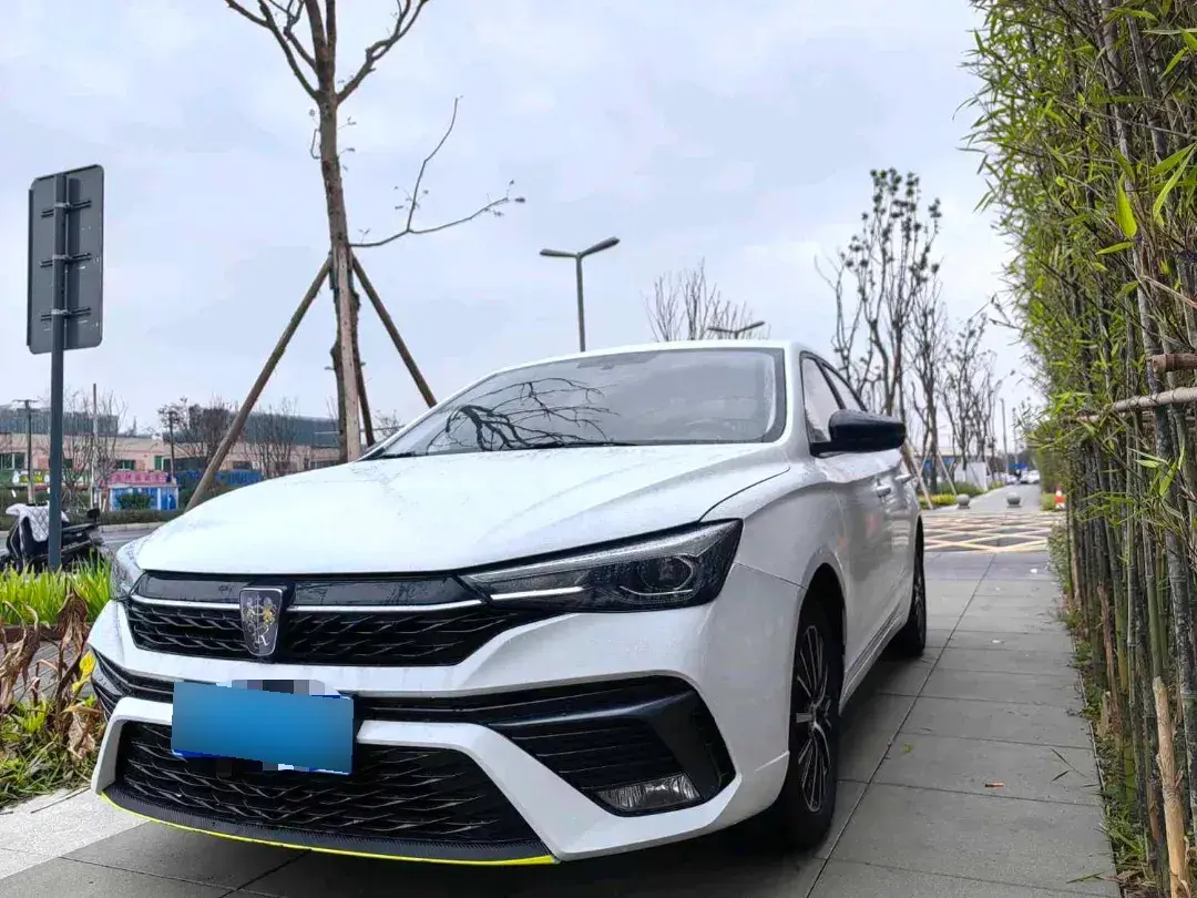 2021 Roewe i5 1.5L 120HP L4 CVT