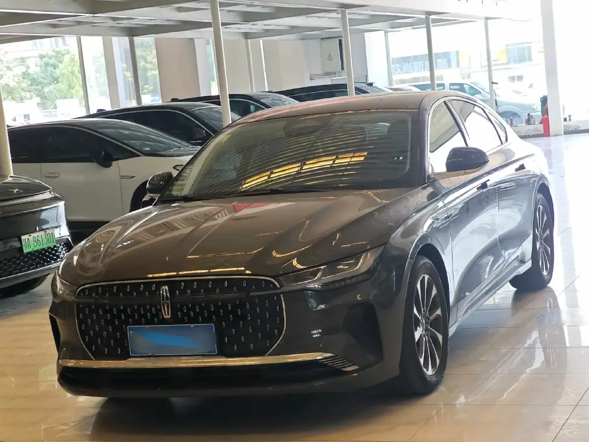 2024 Lincoln Z 2.0T 261HP L4 8AT