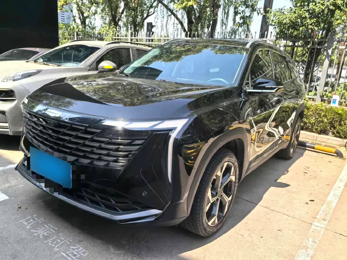 2024 Geely StarRay 1.5T 181HP L4 7DCT