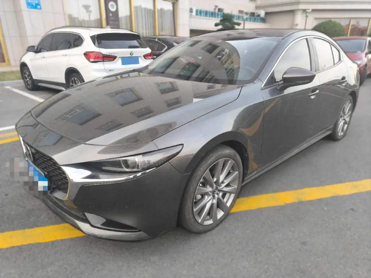 2022 Mazda 3 Axela 2.0L 158HP L4 6AT