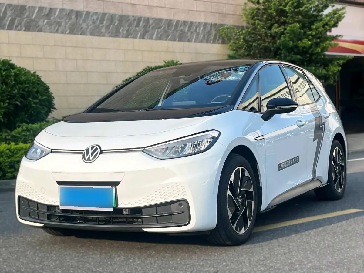 2023 Volkswagen ID.3 BEV 52.8KWH