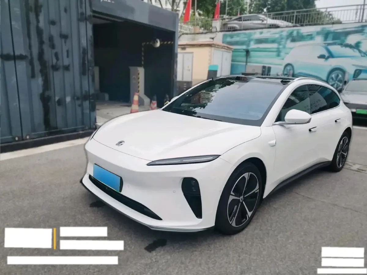 2024 NIO ET5T BEV 75KWH