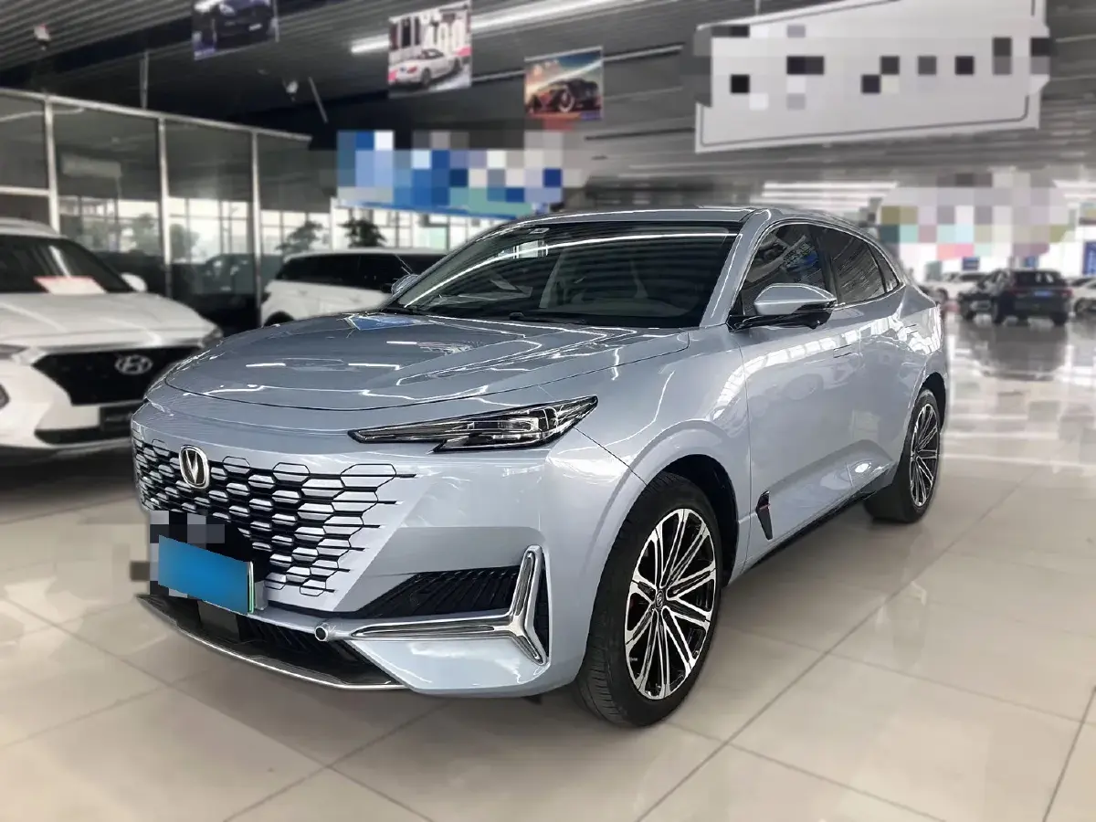 2022 ChangAn UNI-K iDD 1.5T 170HP L4 6TCT PHEV 30.74KWH