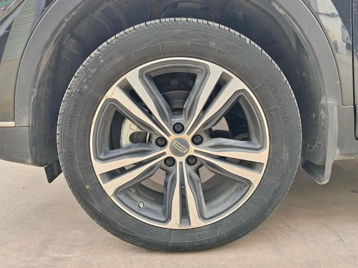 2022 Geely Azkarra 1.8T 184HP L4 7DCT,autocango,china used car exporter,china ev exporter,chinese used car exporter,chinese used ev exporter