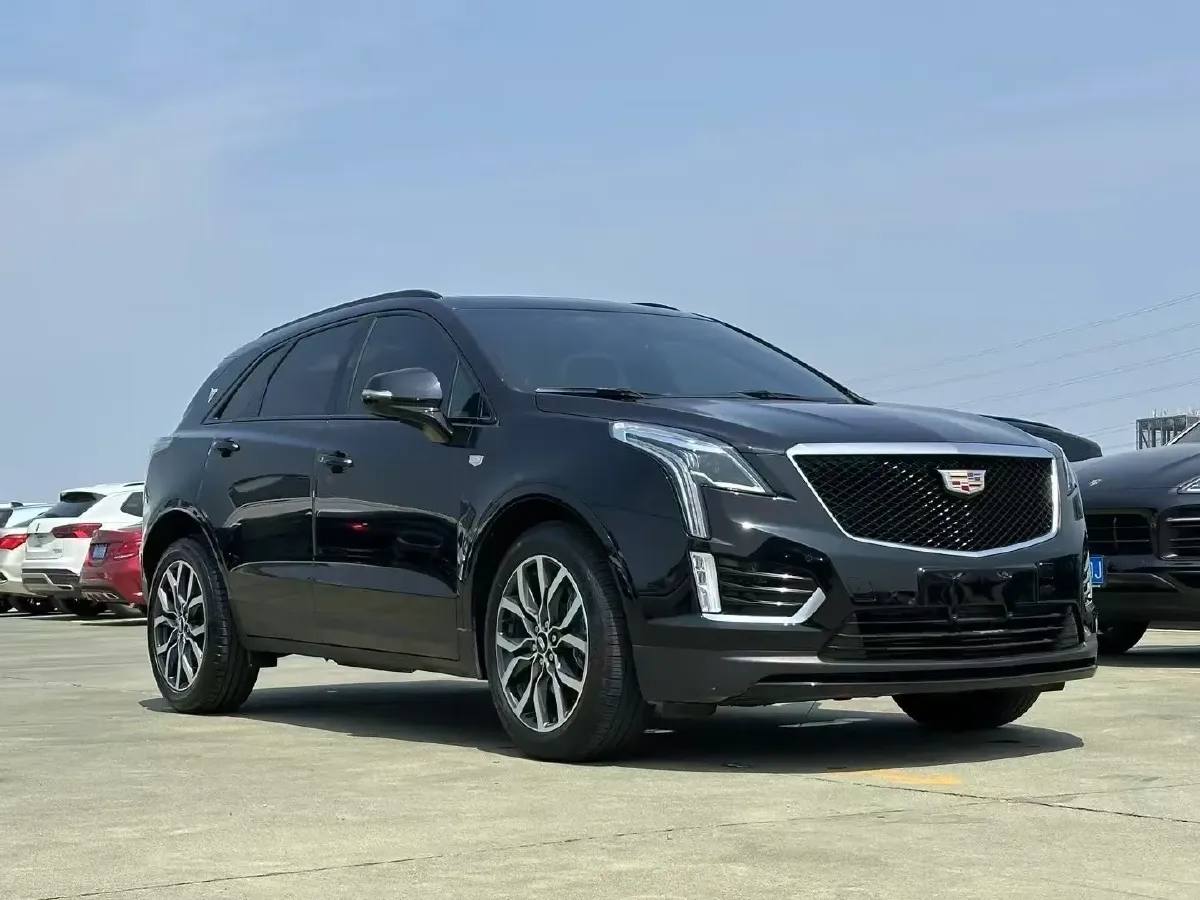 2022 Cadillac XT5 2.0T 237HP L4 9AT,autocango,china used car exporter,china ev exporter,chinese used car exporter,chinese used ev exporter