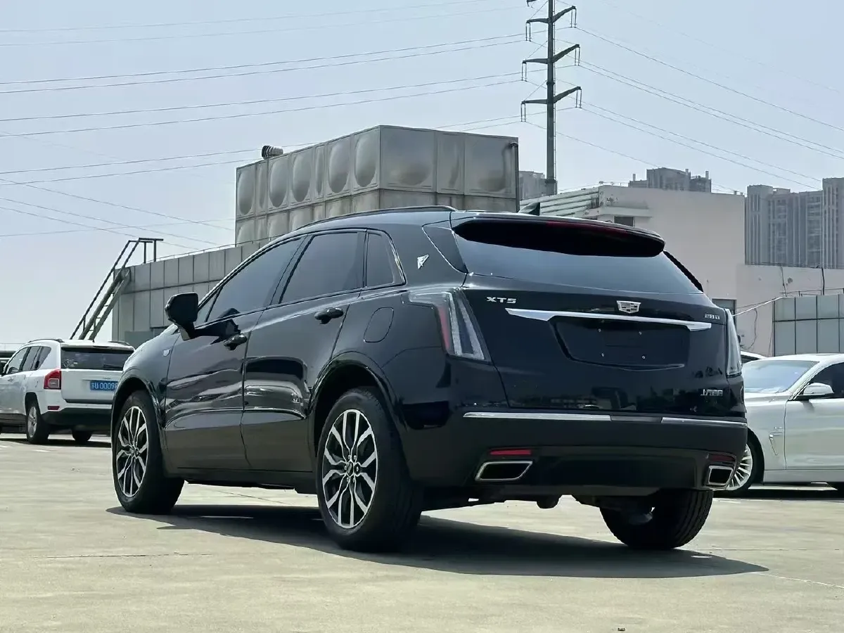 2022 Cadillac XT5 2.0T 237HP L4 9AT,autocango,china used car exporter,china ev exporter,chinese used car exporter,chinese used ev exporter