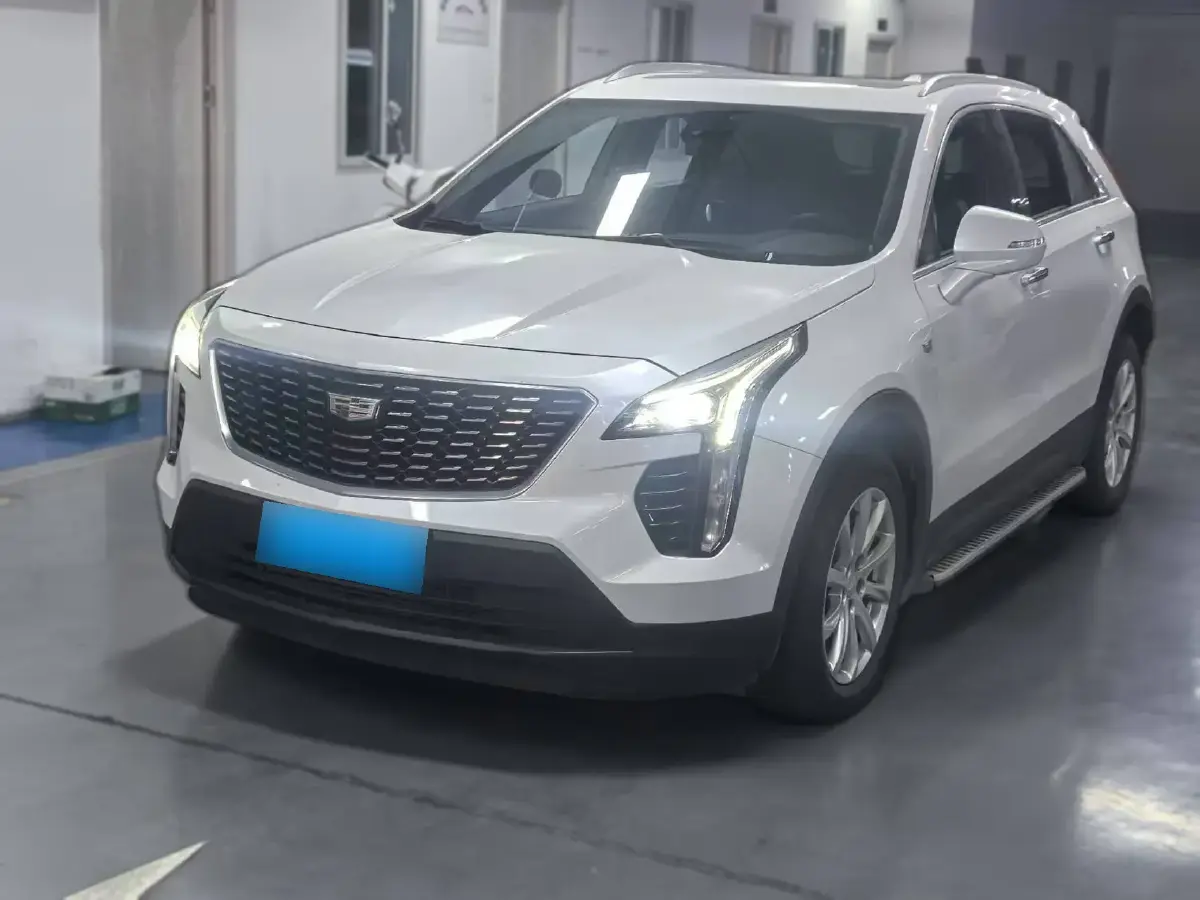 2022 Cadillac XT4 2.0T 237HP L4 9AT
