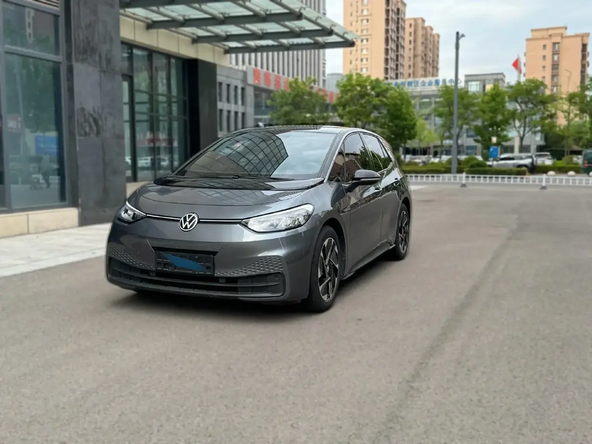 2023 Volkswagen ID.3 BEV 52.8KWH