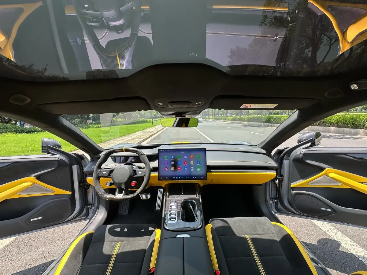 2025 MI SU7 Ultra BEV 93.7KWH,autocango,china used car exporter,china ev exporter,chinese used car exporter,chinese used ev exporter