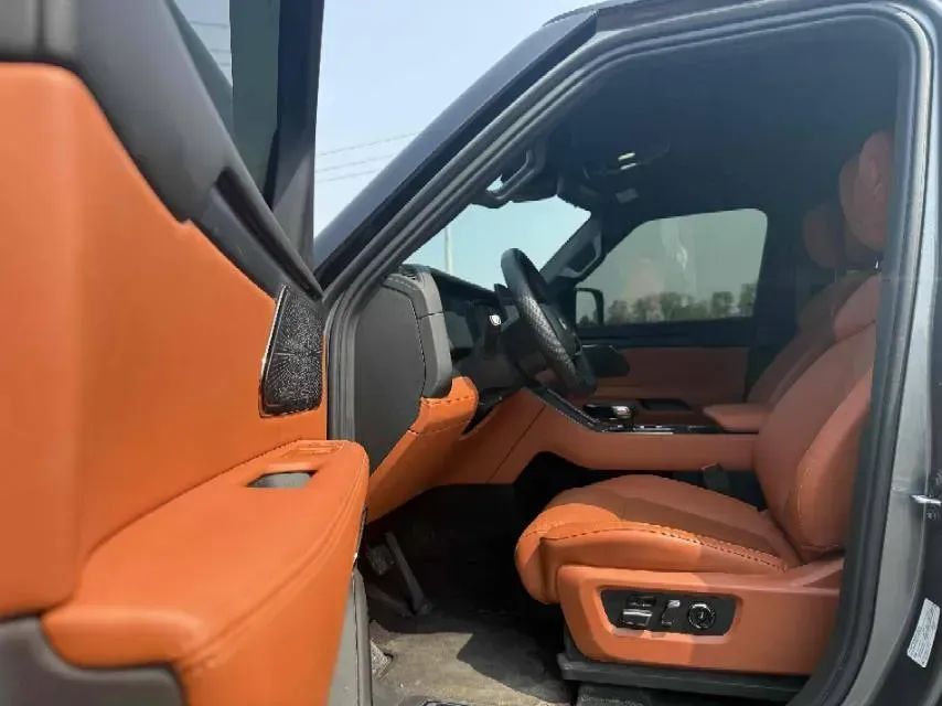 2023 ROX 01 1.5T 152HP L4 REEV 56.01KWH,autocango,china used car exporter,china ev exporter,chinese used car exporter,chinese used ev exporter