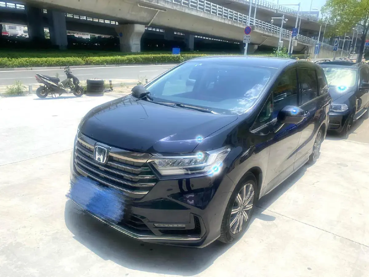 2022 Honda Odyssey 2.0L 146HP L4 E-CVT Hybrid