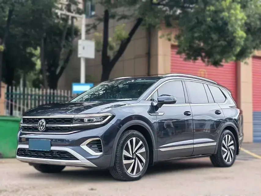 2022 Volkswagen Talagon 2.0T 220HP L4 7DCT