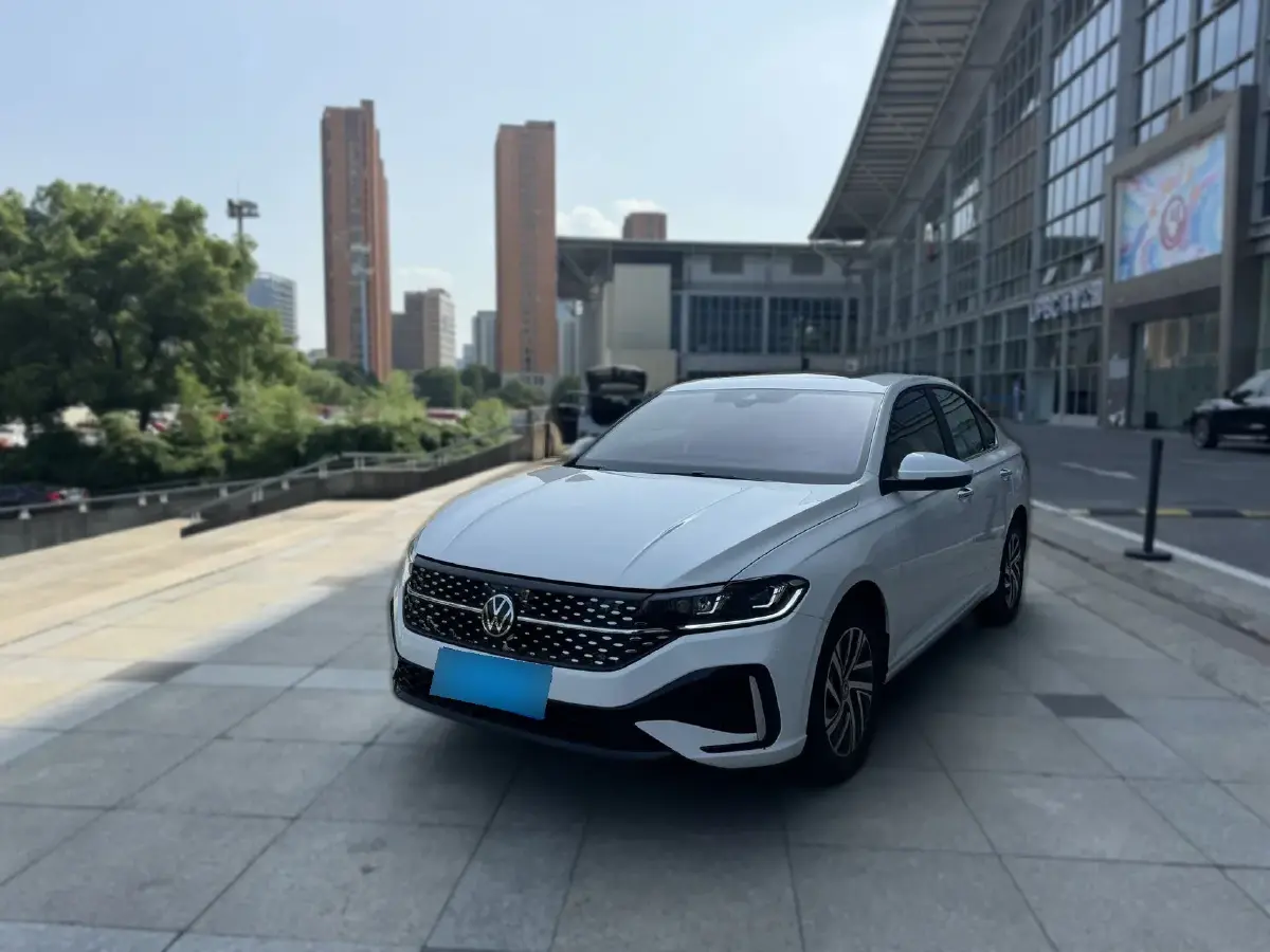 2024 Volkswagen Lavida 1.5L 110HP L4 6AT