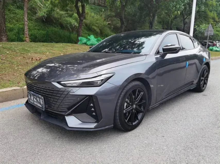 2022 ChangAn UNI-V 1.5T 188HP L4 7DCT