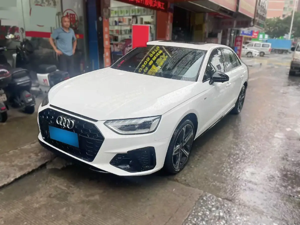 2024 Audi A4L 2.0T 190HP L4 7DCT