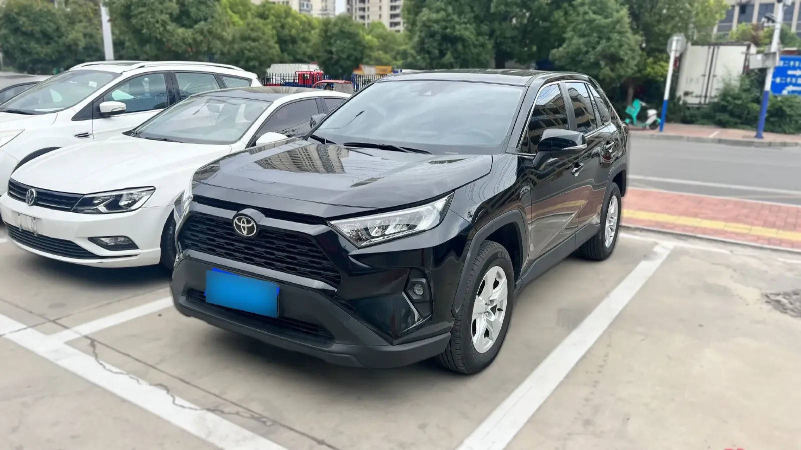 2023 Toyota RAV4 2.0L 171HP L4 CVT