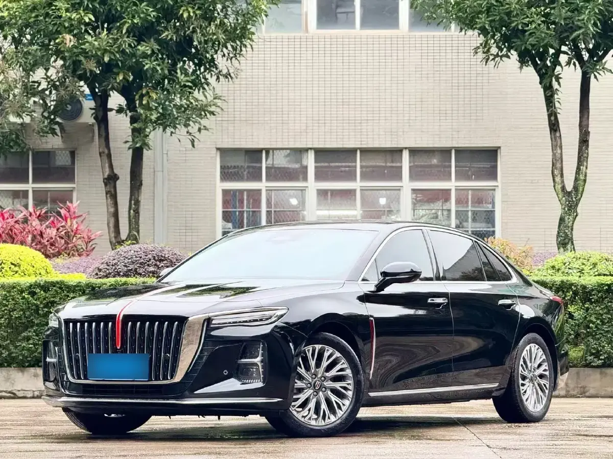 2023 HongQi H5 2.0T 224HP L4 8AT