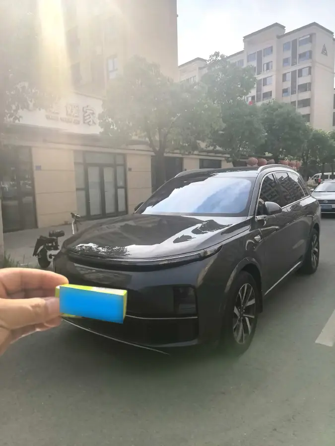 2023 Li L8 Range Extended 154HP REEV 40.9KWH