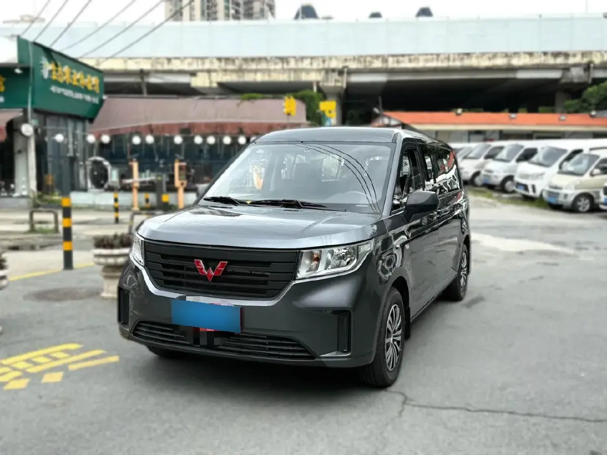 2021 WuLing ZhengChen 1.5T 147HP L4 6MT