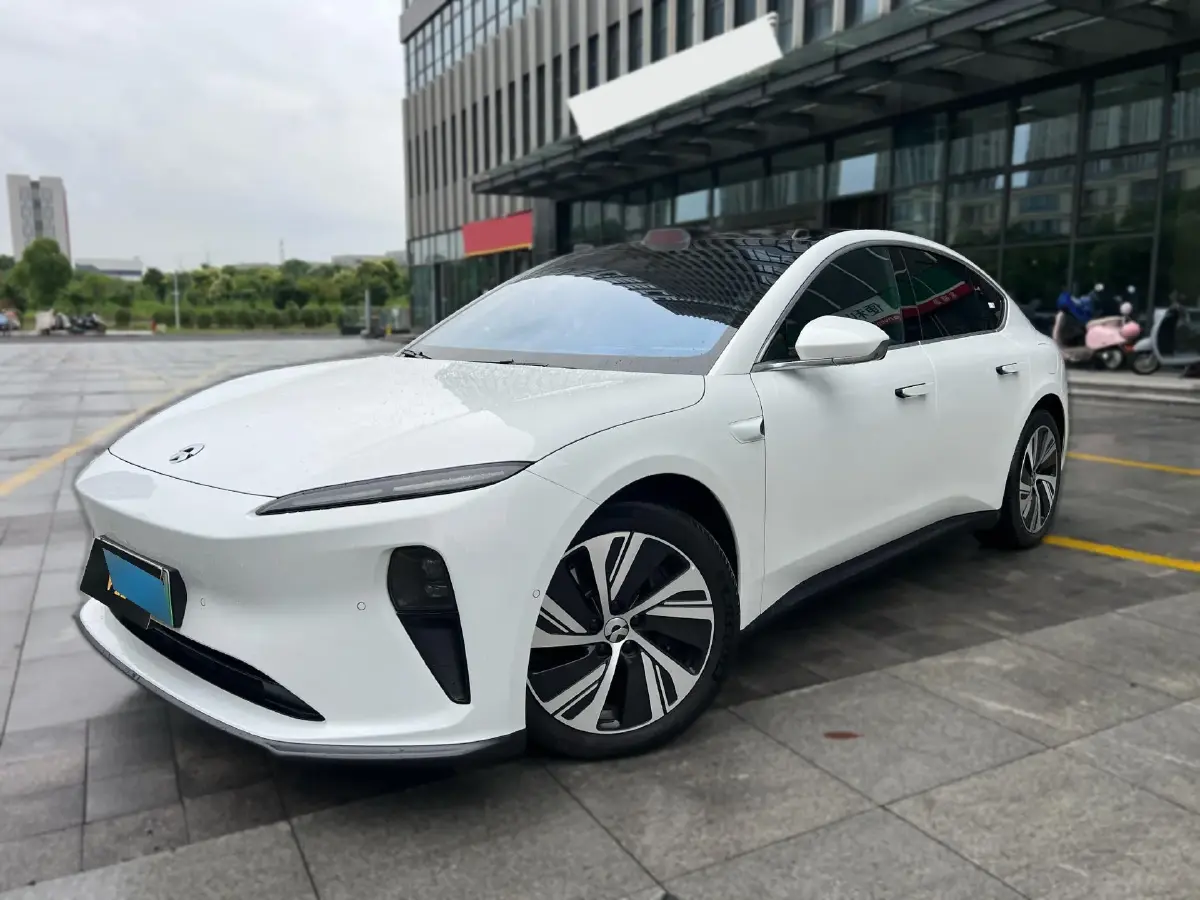 2024 NIO ET5 BEV 75KWH