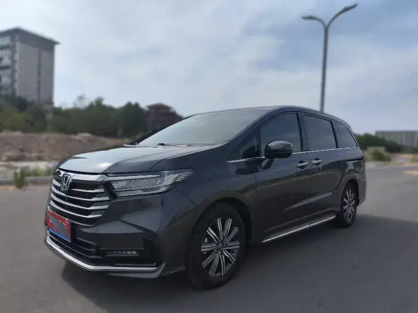 2022 Honda Odyssey 2.0L 146HP L4 E-CVT Hybrid