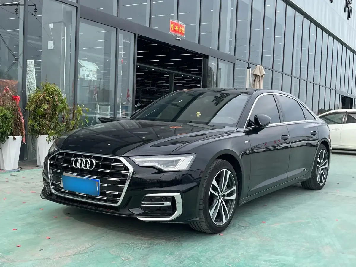 2023 Audi A6L 2.0T 190HP L4 7DCT