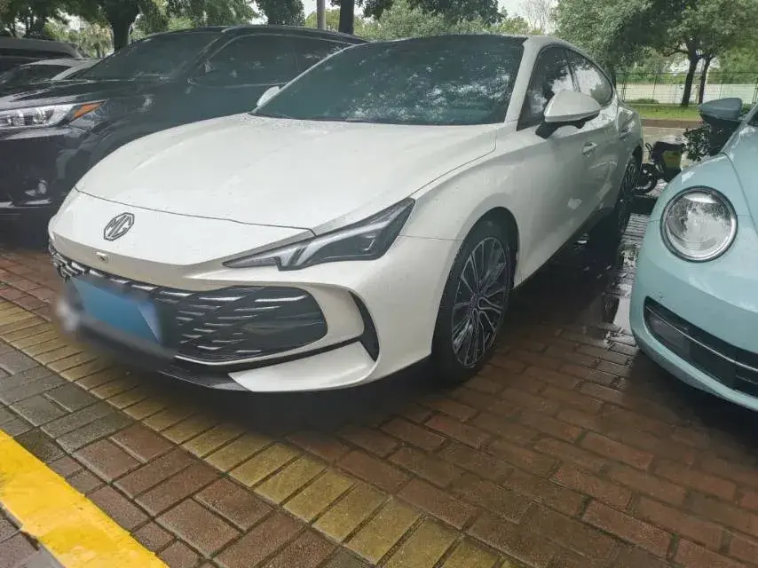 2023 MG 7 2.0T 261HP L4 9AT