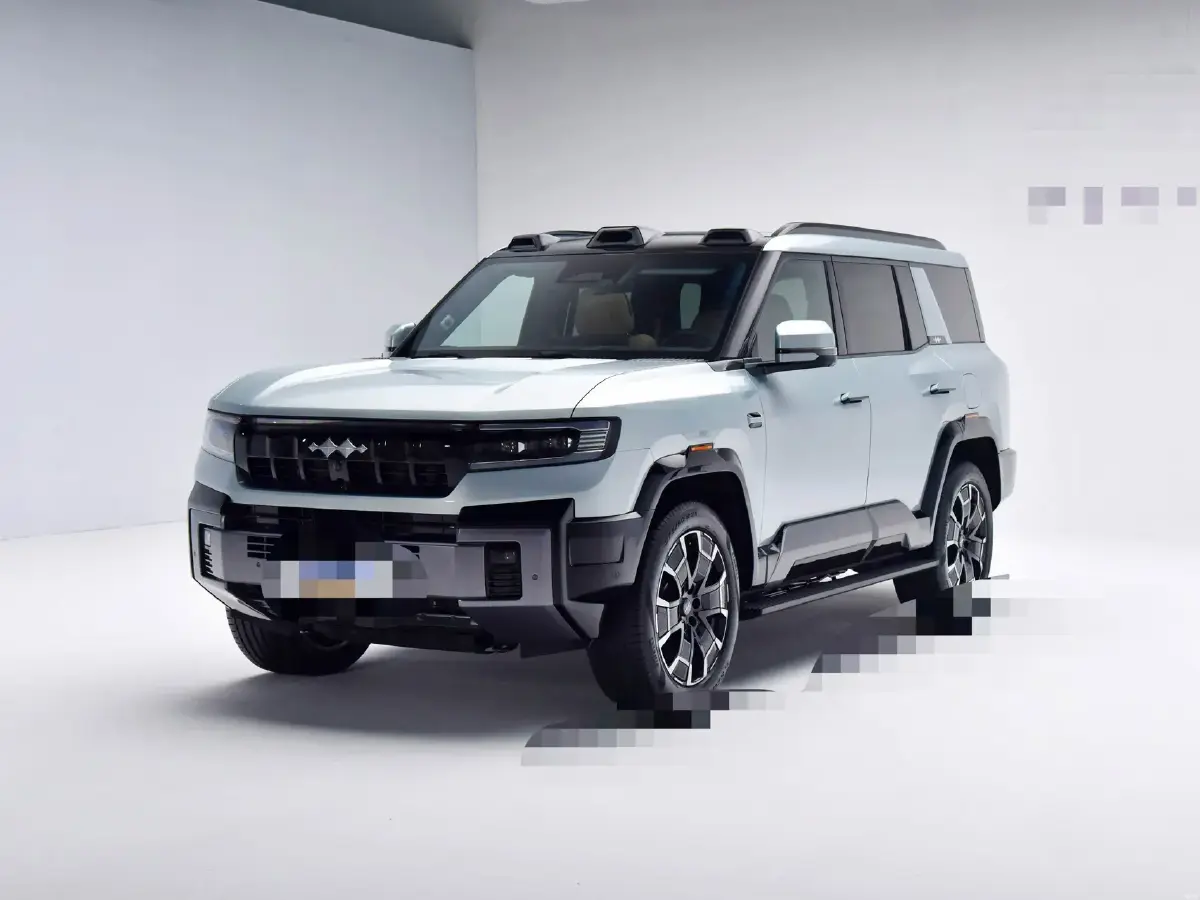 2025 FangChengBao Bao 8 2.0T 245HP L4 E-CVT PHEV 36.8KWH