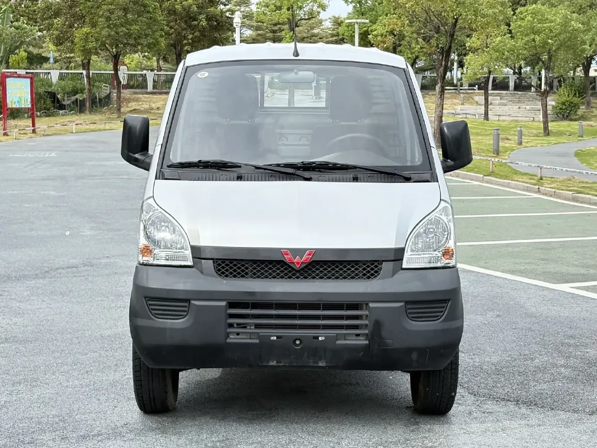 2021 WuLing RongGuang New Truck Special 1.8L 125HP L4 5MT,autocango,china used car exporter,china ev exporter,chinese used car exporter,chinese used ev exporter