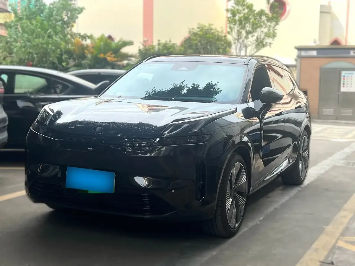 2023 LYNK&CO 08 EM-P 1.5T 163HP L4 3DHT PHEV 39.8KWH