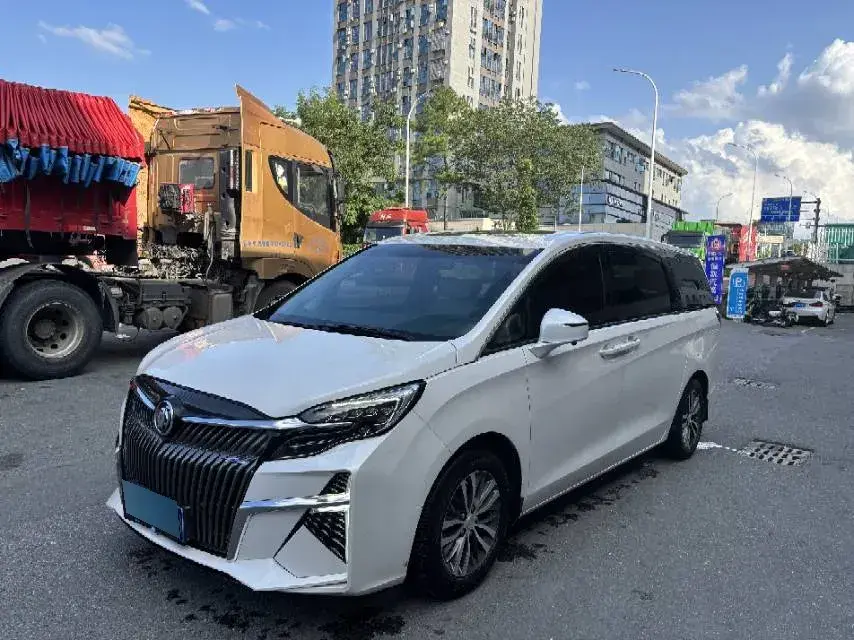 2022 Buick GL8 2.0T 237HP L4 9AT