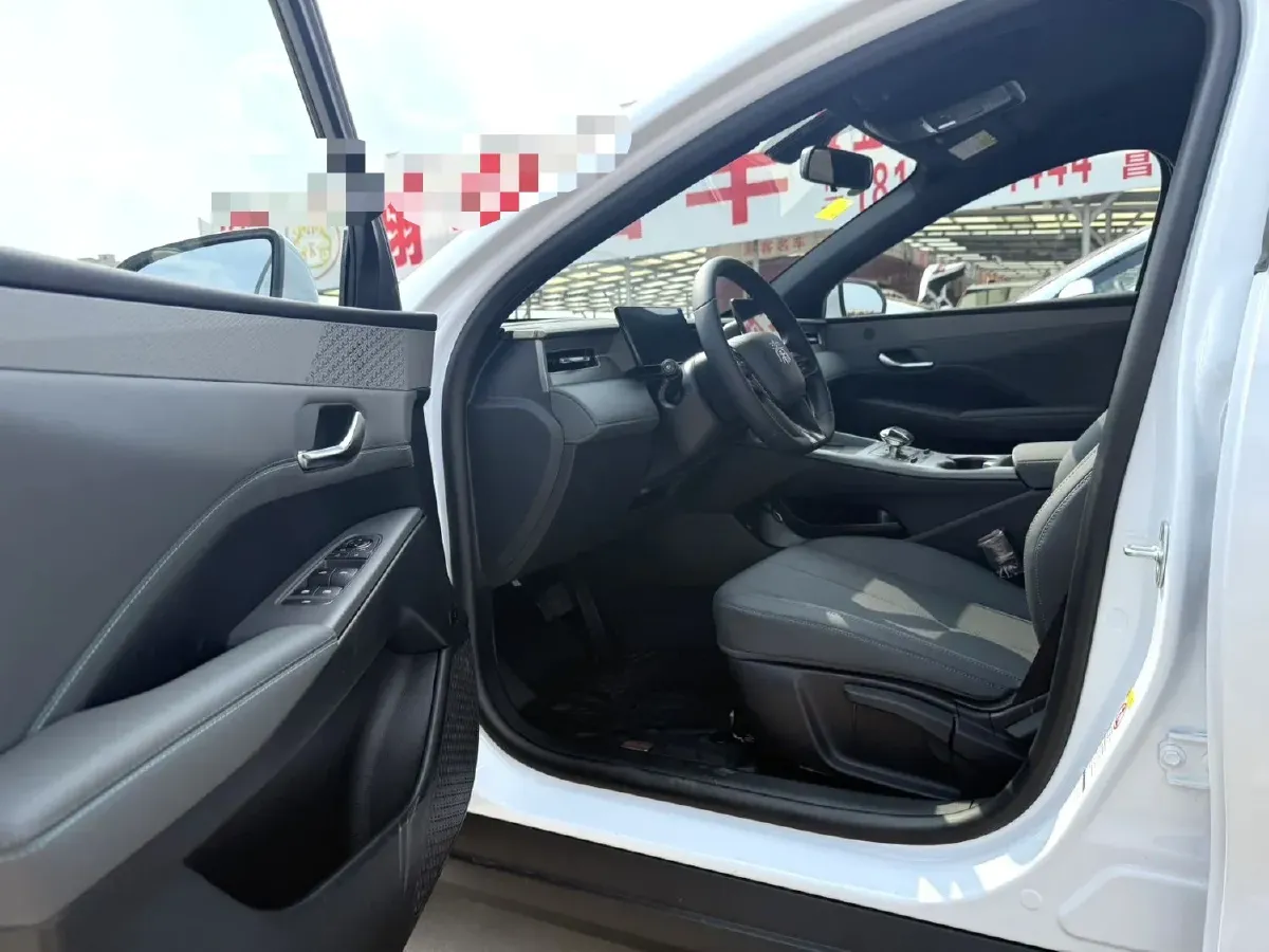 2025 BYD Seal05 DM-i 1.5L 101HP L4 E-CVT PHEV 7.68KWH,autocango,china used car exporter,china ev exporter,chinese used car exporter,chinese used ev exporter