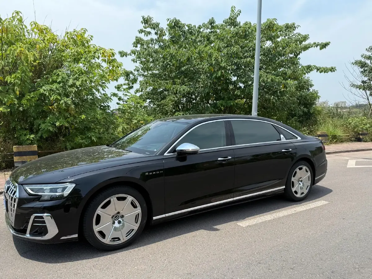 2022 Audi A8 3.0T 340HP V6 8AT