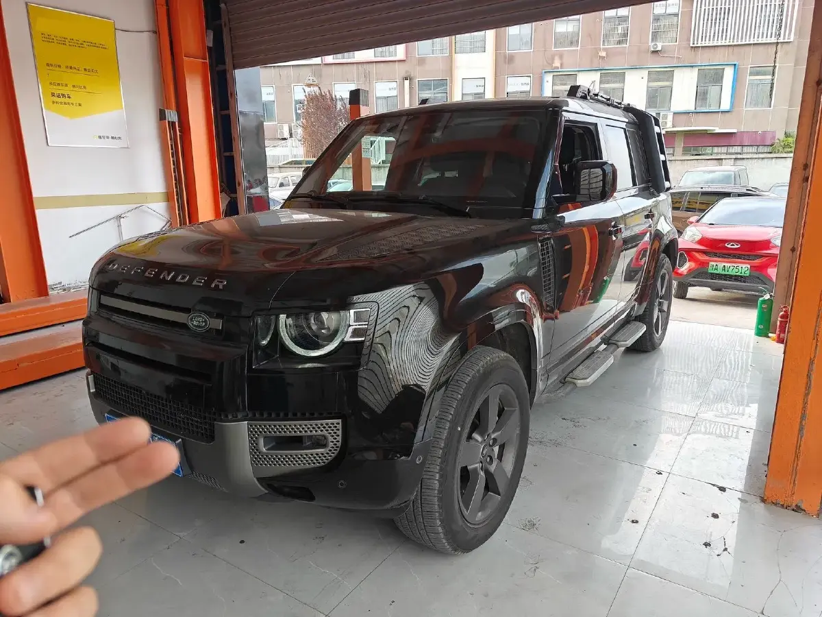 2022 Land Rover Defender 3.0T 400HP L6 8AT