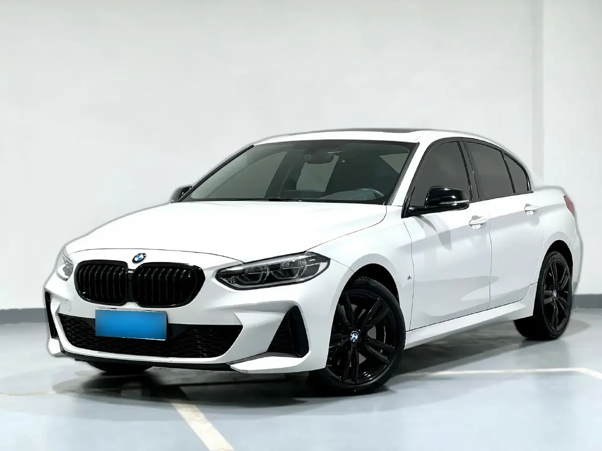 2022 BMW 1 Series 2.0T 192HP L4 7DCT