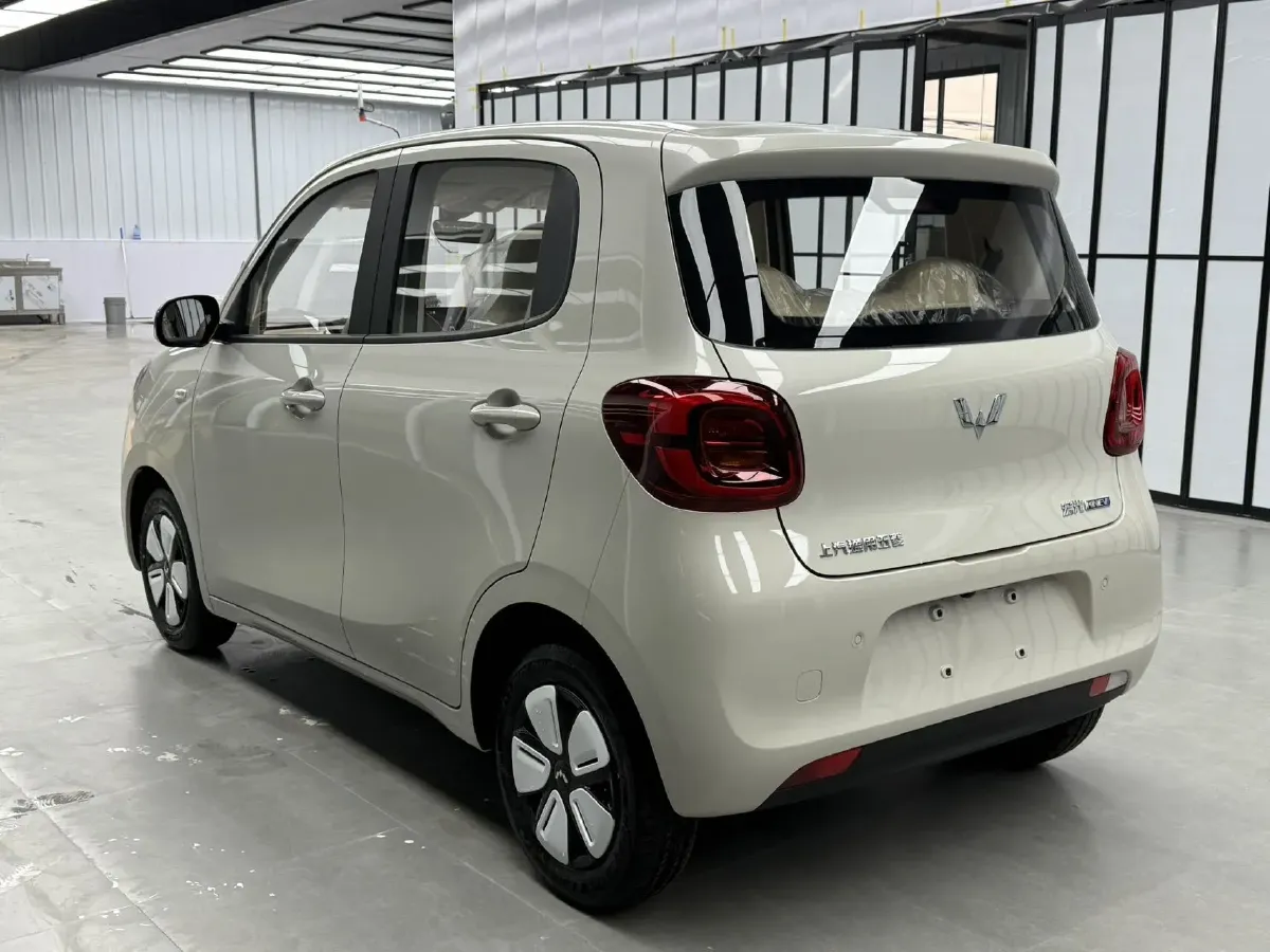 2025 WuLing HongGuang MINI EV BEV 16.2KWH,autocango,china used car exporter,china ev exporter,chinese used car exporter,chinese used ev exporter