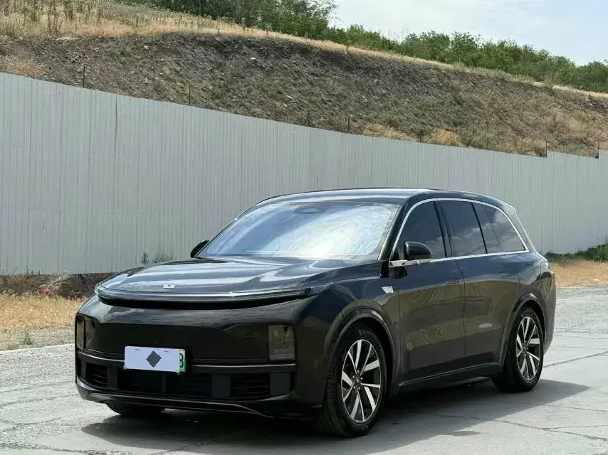 2023 Li L8 Range Extended 154HP REEV 40.9KWH