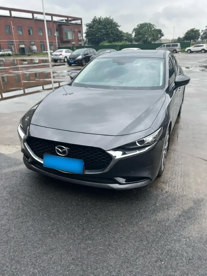 2022 Mazda 3 Axela 2.0L 158HP L4 6AT