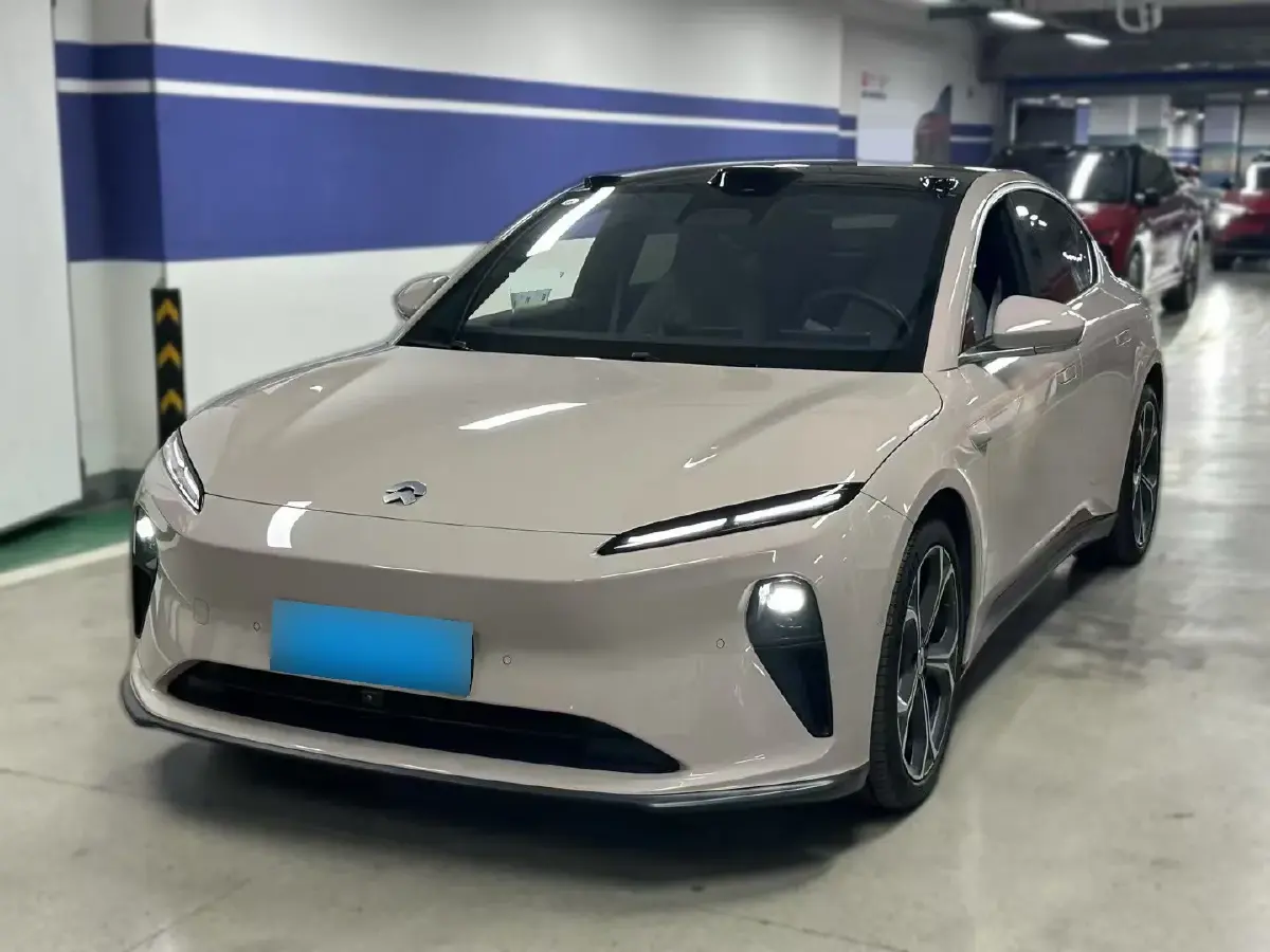 2024 NIO ET5 BEV 75KWH