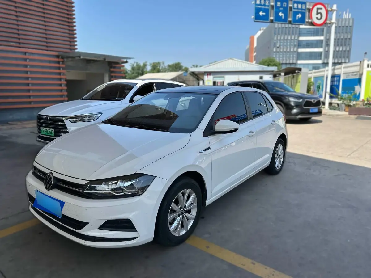 2023 Volkswagen Polo 1.5L 113HP L4 6AT